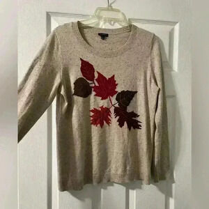 TALBOTS Leaf Motif Crewneck Sweater A80